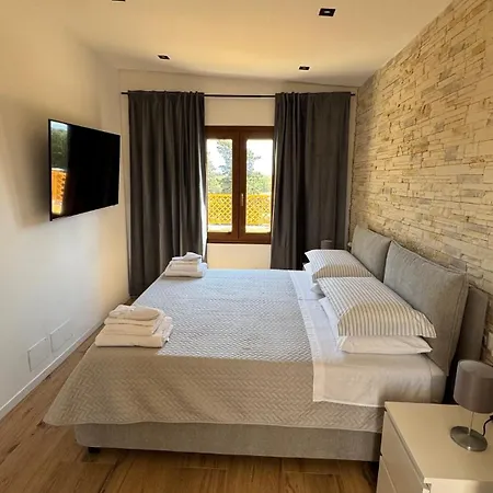 Aeterna 2 Apartmán Řím