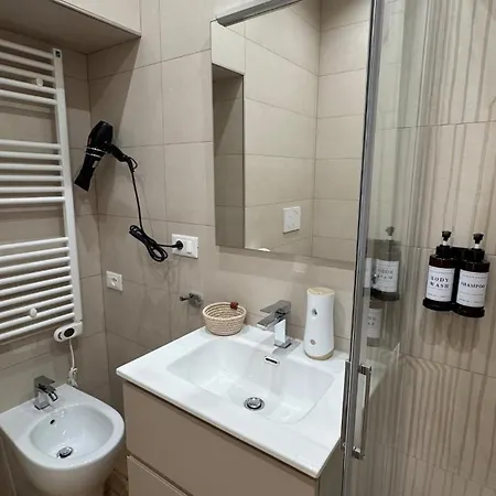Aeterna 2 Apartment
